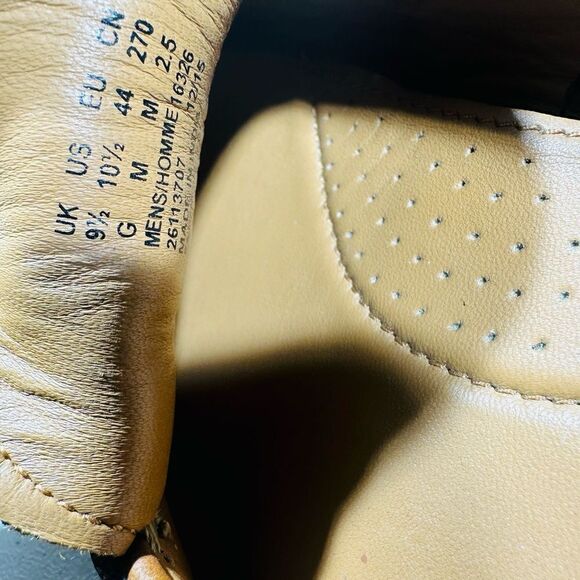 Clarks Mens Brown Leather Slip On Size 10.1/2 Loafer Mocs Driver Shoes - Picture 8 of 8